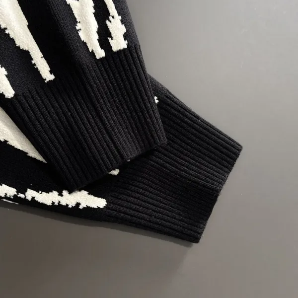【BURBERRY 公式旗艦店】バーバリー セーター好評に付き再入荷!241231 【BURBERRY 公式旗艦店】バーバリー セーター好評に付き再入荷!241231