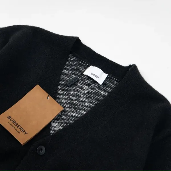 【BURBERRY 公式旗艦店】バーバリー セーター好評に付き再入荷!241231 【BURBERRY 公式旗艦店】バーバリー セーター好評に付き再入荷!241231