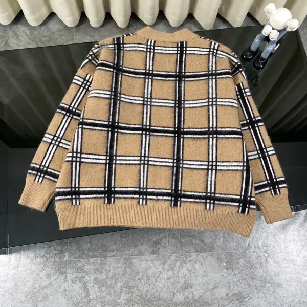 【BURBERRY 公式旗艦店】バーバリー セーター好評に付き再入荷!241231 【BURBERRY 公式旗艦店】バーバリー セーター好評に付き再入荷!241231