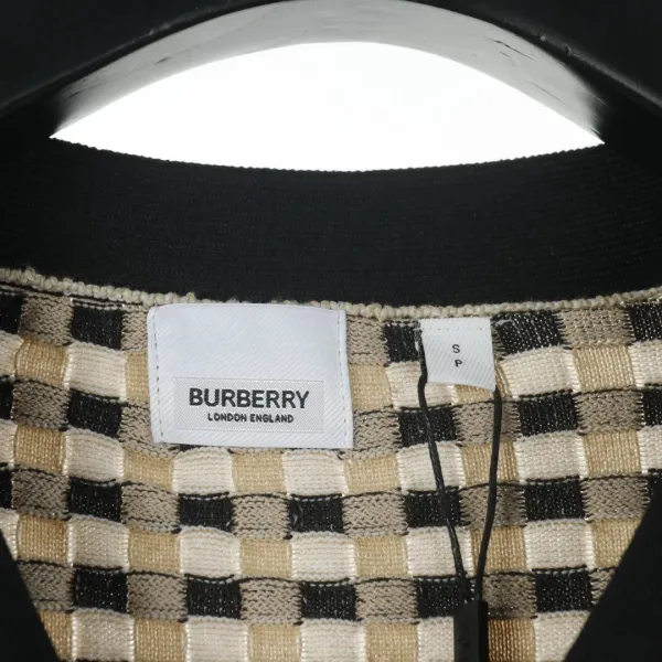 【BURBERRY 公式旗艦店】バーバリー セーター好評に付き再入荷!241116 【BURBERRY 公式旗艦店】バーバリー セーター好評に付き再入荷!241116