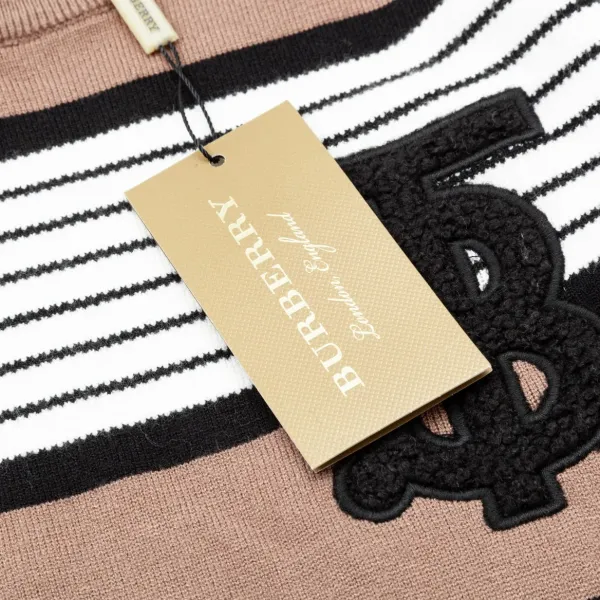 【BURBERRY 公式旗艦店】バーバリー セーター好評に付き再入荷! 240930 【BURBERRY 公式旗艦店】バーバリー セーター好評に付き再入荷! 240930
