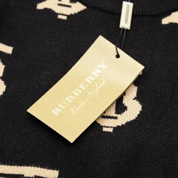 【BURBERRY 公式旗艦店】バーバリー セーター好評に付き再入荷! 240930 【BURBERRY 公式旗艦店】バーバリー セーター好評に付き再入荷! 240930