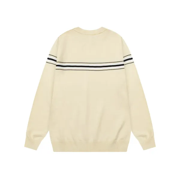 【BURBERRY 公式旗艦店】バーバリー   セーター好評に付き再入荷！ 240930