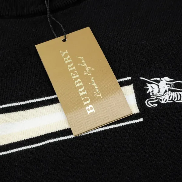 【BURBERRY 公式旗艦店】バーバリー   セーター好評に付き再入荷！ 240930