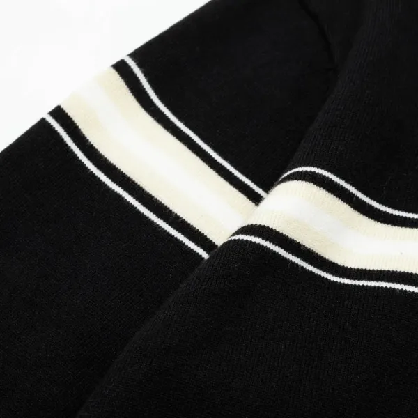 【BURBERRY 公式旗艦店】バーバリー   セーター好評に付き再入荷！ 240930