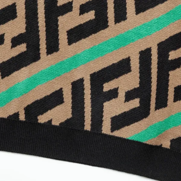 【FENDI 公式旗艦店】フェンディ セーター好評に付き再入荷! 241101 【FENDI 公式旗艦店】フェンディ セーター好評に付き再入荷! 241101