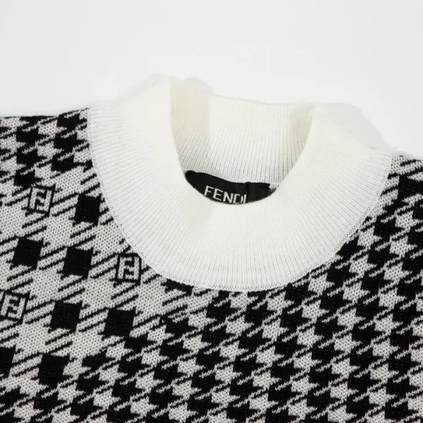 【FENDI 公式旗艦店】フェンディ セーター好評に付き再入荷! 241101 【FENDI 公式旗艦店】フェンディ セーター好評に付き再入荷! 241101