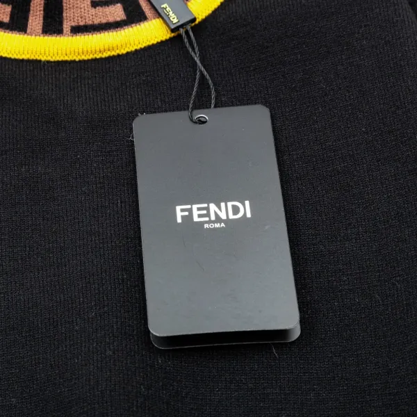 【FENDI 公式旗艦店】フェンディ   セーター好評に付き再入荷！ 240929