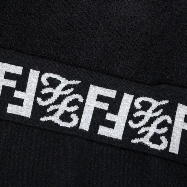 【FENDI 公式旗艦店】フェンディ セーター好評に付き再入荷! 240929 【FENDI 公式旗艦店】フェンディ セーター好評に付き再入荷! 240929