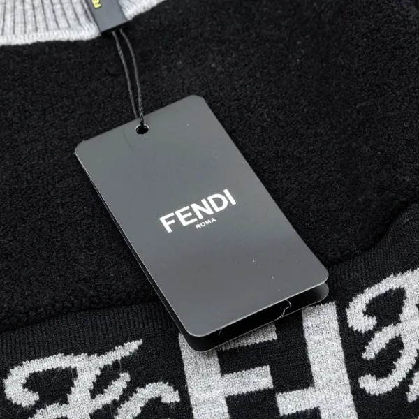 【FENDI 公式旗艦店】フェンディ セーター好評に付き再入荷! 240929 【FENDI 公式旗艦店】フェンディ セーター好評に付き再入荷! 240929