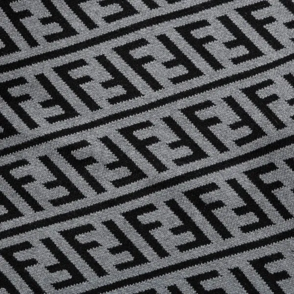 【FENDI 公式旗艦店】フェンディ セーター好評に付き再入荷! 240929 【FENDI 公式旗艦店】フェンディ セーター好評に付き再入荷! 240929