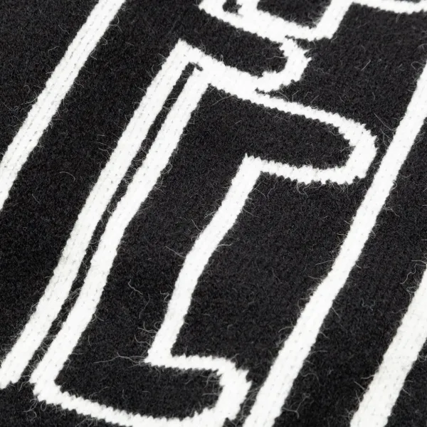 【FENDI 公式旗艦店】フェンディ セーター好評に付き再入荷! 240929 【FENDI 公式旗艦店】フェンディ セーター好評に付き再入荷! 240929