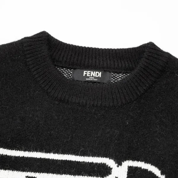 【FENDI 公式旗艦店】フェンディ セーター好評に付き再入荷! 240929 【FENDI 公式旗艦店】フェンディ セーター好評に付き再入荷! 240929
