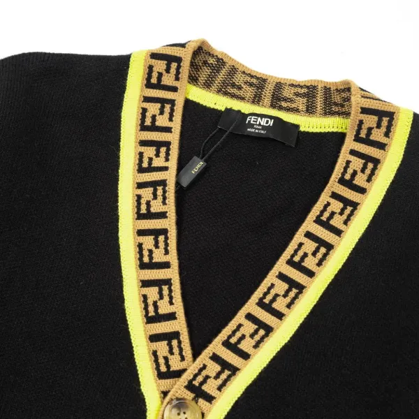 【FENDI 公式旗艦店】フェンディ セーター好評に付き再入荷! 240929 【FENDI 公式旗艦店】フェンディ セーター好評に付き再入荷! 240929