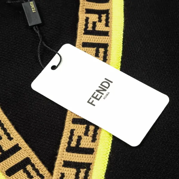 【FENDI 公式旗艦店】フェンディ セーター好評に付き再入荷! 240929 【FENDI 公式旗艦店】フェンディ セーター好評に付き再入荷! 240929