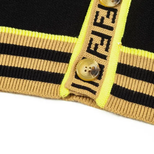 【FENDI 公式旗艦店】フェンディ セーター好評に付き再入荷! 240929 【FENDI 公式旗艦店】フェンディ セーター好評に付き再入荷! 240929