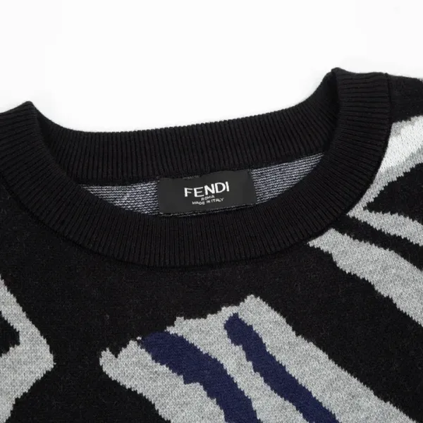 【FENDI 公式旗艦店】フェンディ セーター好評に付き再入荷! 240929 【FENDI 公式旗艦店】フェンディ セーター好評に付き再入荷! 240929