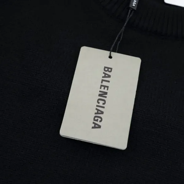 【BALENCIAGA 公式旗艦店】バレンシアガ セーター好評に付き再入荷! 250109 【BALENCIAGA 公式旗艦店】バレンシアガ セーター好評に付き再入荷! 250109