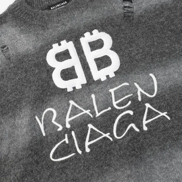 【BALENCIAGA  公式旗艦店】バレンシアガ   セーター好評に付き再入荷！ 241101