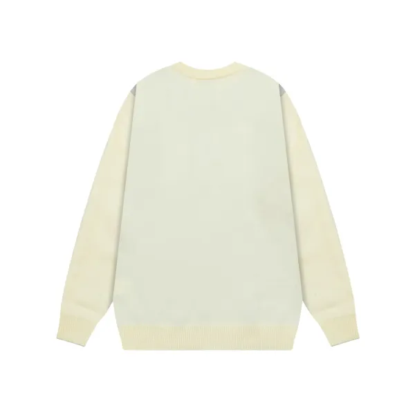【PRADA 公式旗艦店】プラダ セーター好評に付き再入荷! 240930 【PRADA 公式旗艦店】プラダ セーター好評に付き再入荷! 240930