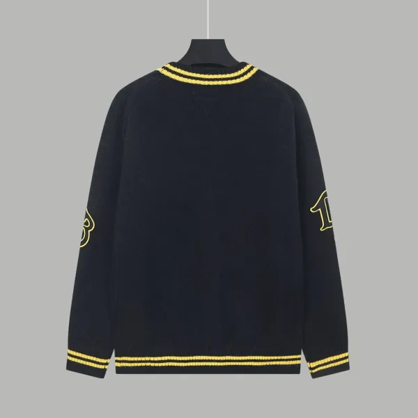 【PRADA 公式旗艦店】プラダ セーター好評に付き再入荷! 240930 【PRADA 公式旗艦店】プラダ セーター好評に付き再入荷! 240930