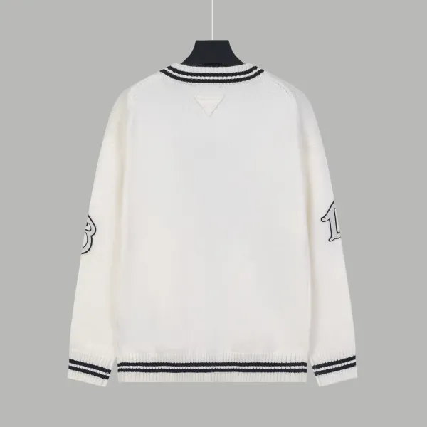 【PRADA 公式旗艦店】プラダ セーター好評に付き再入荷! 240930 【PRADA 公式旗艦店】プラダ セーター好評に付き再入荷! 240930