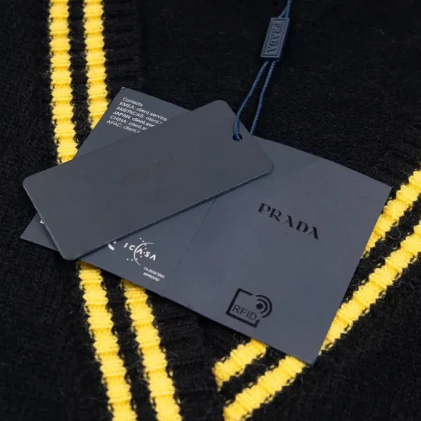 【PRADA 公式旗艦店】プラダ セーター好評に付き再入荷! 240930 【PRADA 公式旗艦店】プラダ セーター好評に付き再入荷! 240930
