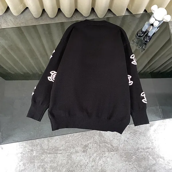 【CHANEL 公式旗艦店】シャネル セーター好評に付き再入荷! 241231 【CHANEL 公式旗艦店】シャネル セーター好評に付き再入荷! 241231