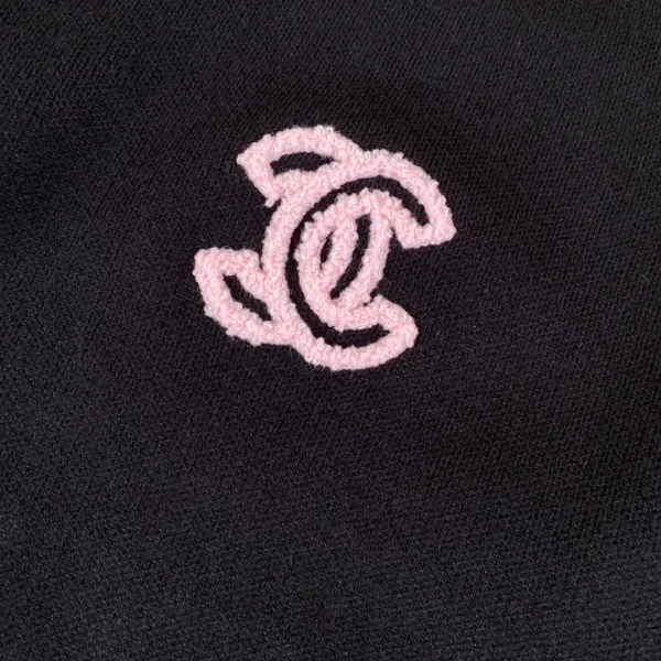 【CHANEL 公式旗艦店】シャネル セーター好評に付き再入荷! 241231 【CHANEL 公式旗艦店】シャネル セーター好評に付き再入荷! 241231