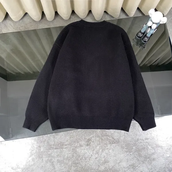 【CHANEL 公式旗艦店】シャネル セーター好評に付き再入荷! 241231 【CHANEL 公式旗艦店】シャネル セーター好評に付き再入荷! 241231