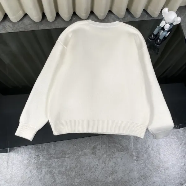【CHANEL 公式旗艦店】シャネル セーター好評に付き再入荷! 241231 【CHANEL 公式旗艦店】シャネル セーター好評に付き再入荷! 241231