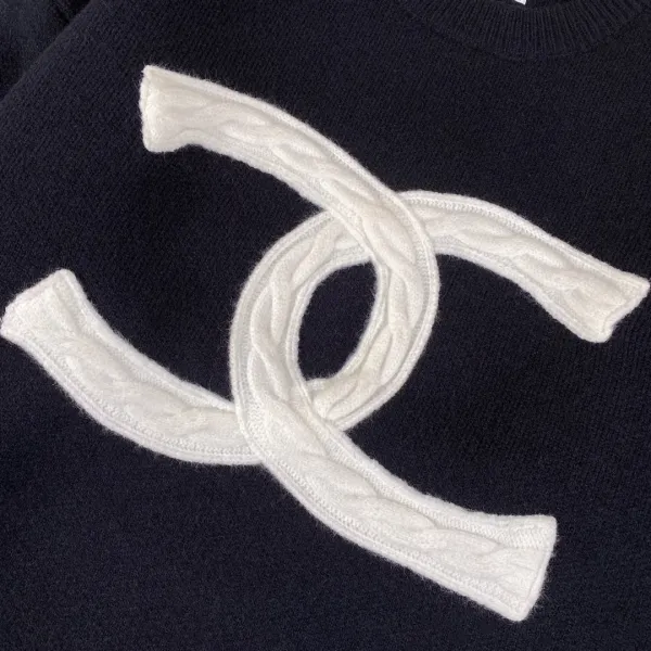【CHANEL 公式旗艦店】シャネル セーター好評に付き再入荷! 241231 【CHANEL 公式旗艦店】シャネル セーター好評に付き再入荷! 241231
