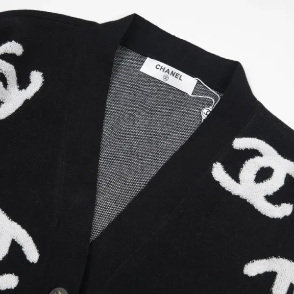 【CHANEL 公式旗艦店】シャネル セーター好評に付き再入荷! 241102 【CHANEL 公式旗艦店】シャネル セーター好評に付き再入荷! 241102