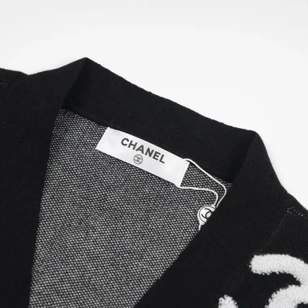 【CHANEL 公式旗艦店】シャネル セーター好評に付き再入荷! 241102 【CHANEL 公式旗艦店】シャネル セーター好評に付き再入荷! 241102