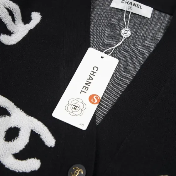 【CHANEL 公式旗艦店】シャネル セーター好評に付き再入荷! 241102 【CHANEL 公式旗艦店】シャネル セーター好評に付き再入荷! 241102