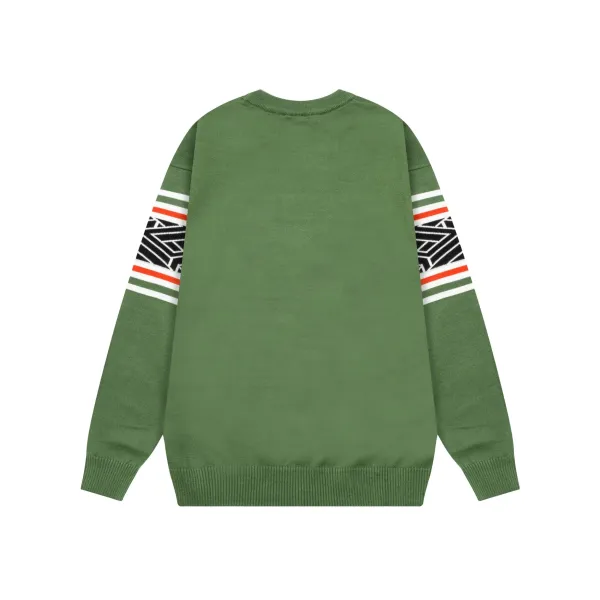 【VERSACE 公式旗艦店】ヴェルサーチ セーター好評に付き再入荷! 240930 【VERSACE 公式旗艦店】ヴェルサーチ セーター好評に付き再入荷! 240930