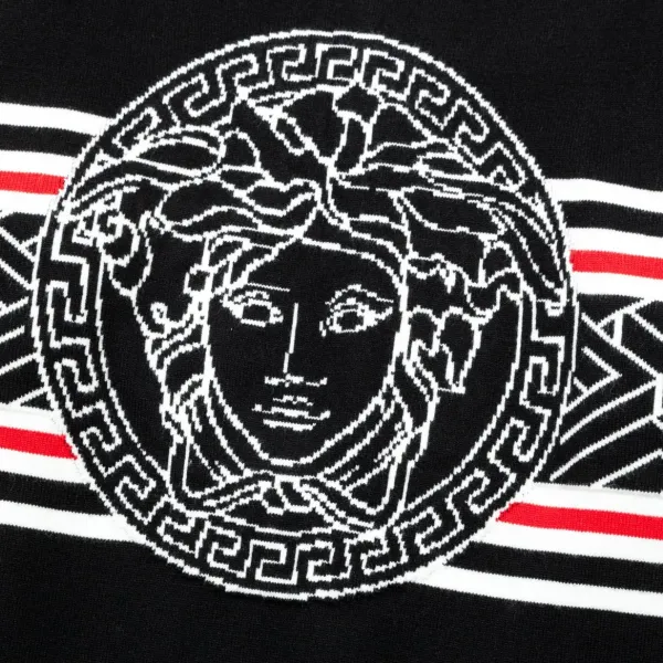 【VERSACE 公式旗艦店】ヴェルサーチ セーター好評に付き再入荷! 240930 【VERSACE 公式旗艦店】ヴェルサーチ セーター好評に付き再入荷! 240930