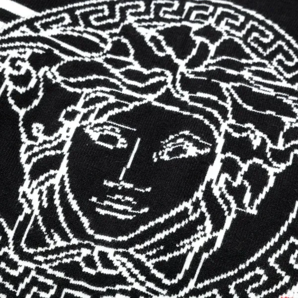 【VERSACE 公式旗艦店】ヴェルサーチ セーター好評に付き再入荷! 240930 【VERSACE 公式旗艦店】ヴェルサーチ セーター好評に付き再入荷! 240930