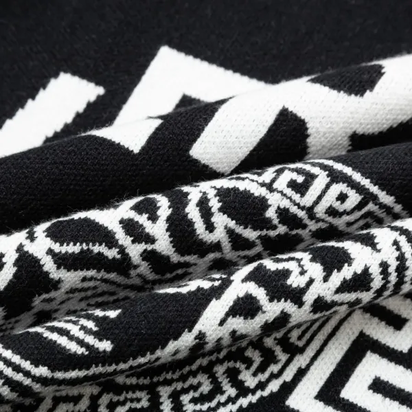 【VERSACE 公式旗艦店】ヴェルサーチ セーター好評に付き再入荷! 240930 【VERSACE 公式旗艦店】ヴェルサーチ セーター好評に付き再入荷! 240930
