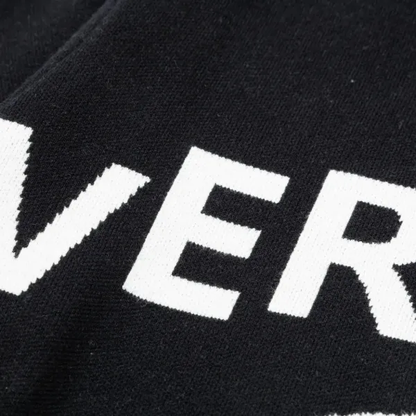 【VERSACE 公式旗艦店】ヴェルサーチ セーター好評に付き再入荷! 240930 【VERSACE 公式旗艦店】ヴェルサーチ セーター好評に付き再入荷! 240930