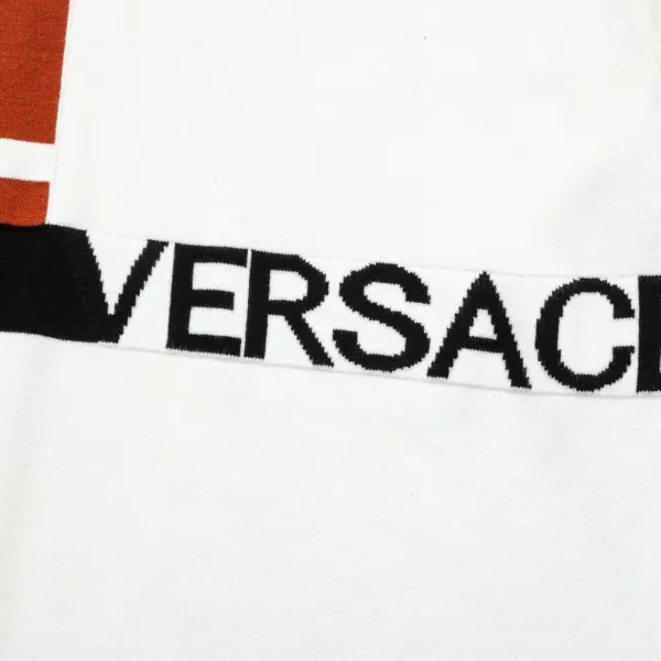 【VERSACE 公式旗艦店】ヴェルサーチ セーター好評に付き再入荷! 240930 【VERSACE 公式旗艦店】ヴェルサーチ セーター好評に付き再入荷! 240930