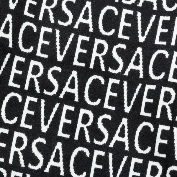 【VERSACE  公式旗艦店】ヴェルサーチ  セーター好評に付き再入荷！ 240930