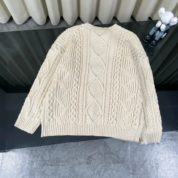 【CELINE 公式旗艦店】セリーヌ  セーター好評に付き再入荷！241231