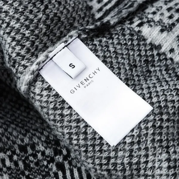 【GIVENCHY 公式旗艦店】ジバンシー セーター好評に付き再入荷! 241231 【GIVENCHY 公式旗艦店】ジバンシー セーター好評に付き再入荷! 241231