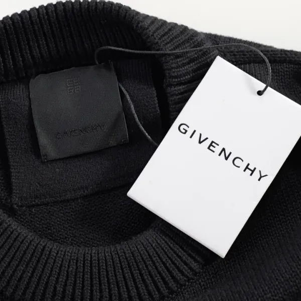 【GIVENCHY 公式旗艦店】ジバンシー セーター好評に付き再入荷!241231 【GIVENCHY 公式旗艦店】ジバンシー セーター好評に付き再入荷!241231