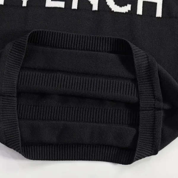 【GIVENCHY 公式旗艦店】ジバンシー セーター好評に付き再入荷!241231 【GIVENCHY 公式旗艦店】ジバンシー セーター好評に付き再入荷!241231