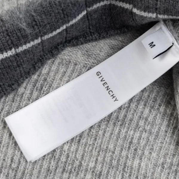 【GIVENCHY 公式旗艦店】ジバンシー セーター好評に付き再入荷! 241128 【GIVENCHY 公式旗艦店】ジバンシー セーター好評に付き再入荷! 241128