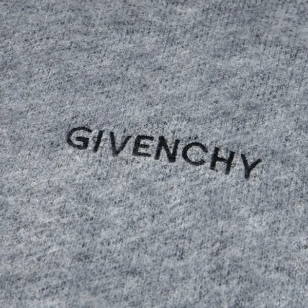 【GIVENCHY 公式旗艦店】ジバンシー セーター好評に付き再入荷! 241128 【GIVENCHY 公式旗艦店】ジバンシー セーター好評に付き再入荷! 241128