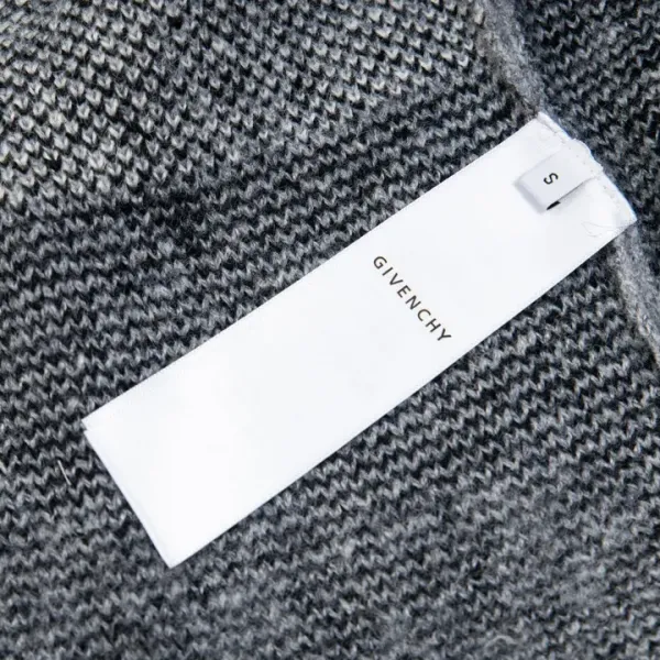【GIVENCHY 公式旗艦店】ジバンシー セーター好評に付き再入荷! 241128 【GIVENCHY 公式旗艦店】ジバンシー セーター好評に付き再入荷! 241128