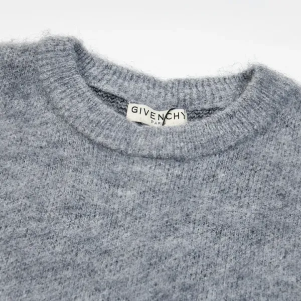 【GIVENCHY 公式旗艦店】ジバンシー セーター好評に付き再入荷! 241128 【GIVENCHY 公式旗艦店】ジバンシー セーター好評に付き再入荷! 241128